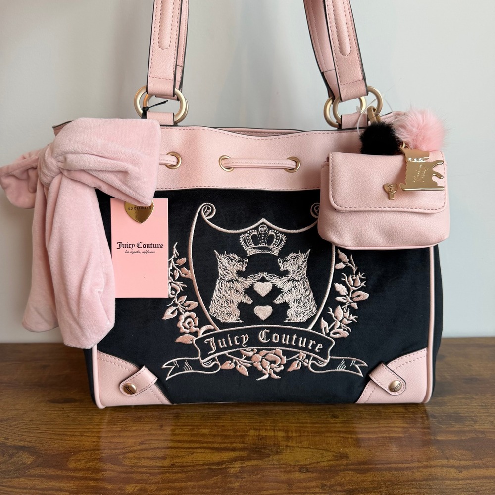 New Juicy Couture New Love Chapter Black Light Pink Daydreamer Tote Handbag Pom